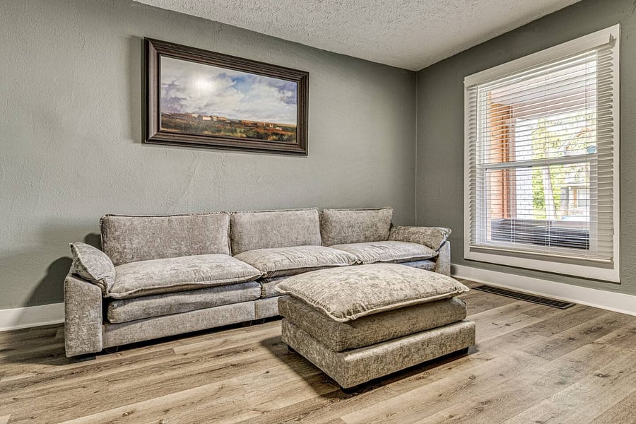 Furnished Finder property 896929_1 photo 3