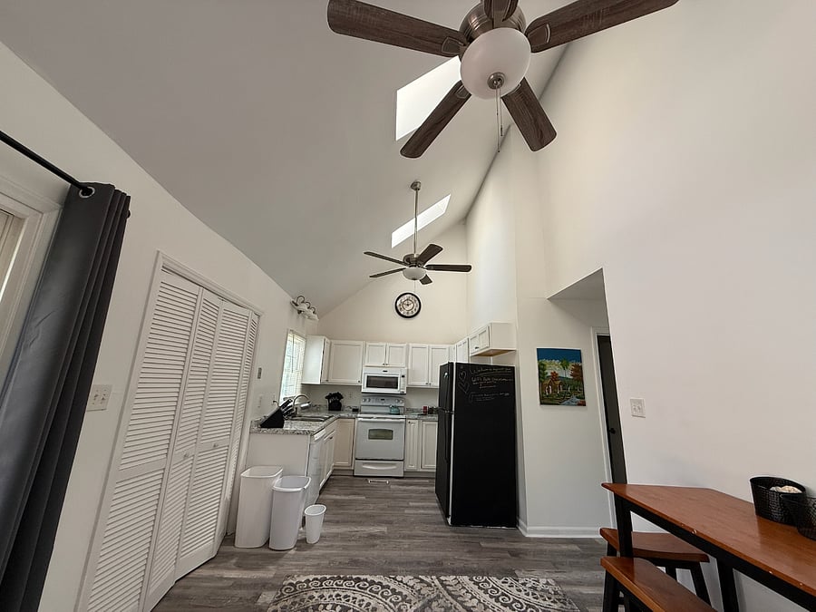 Furnished Finder property 896987_1 photo 6