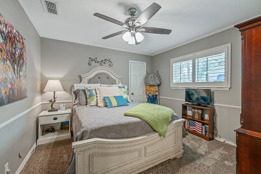Separate Bedroom w/Ensuite Bath & Walk-In Closet