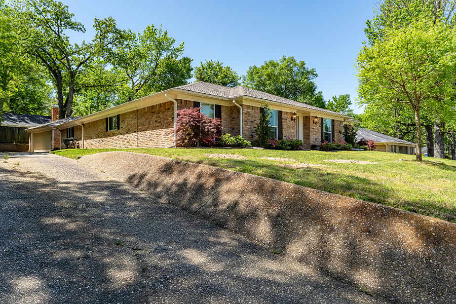 Long Driveway for Parking