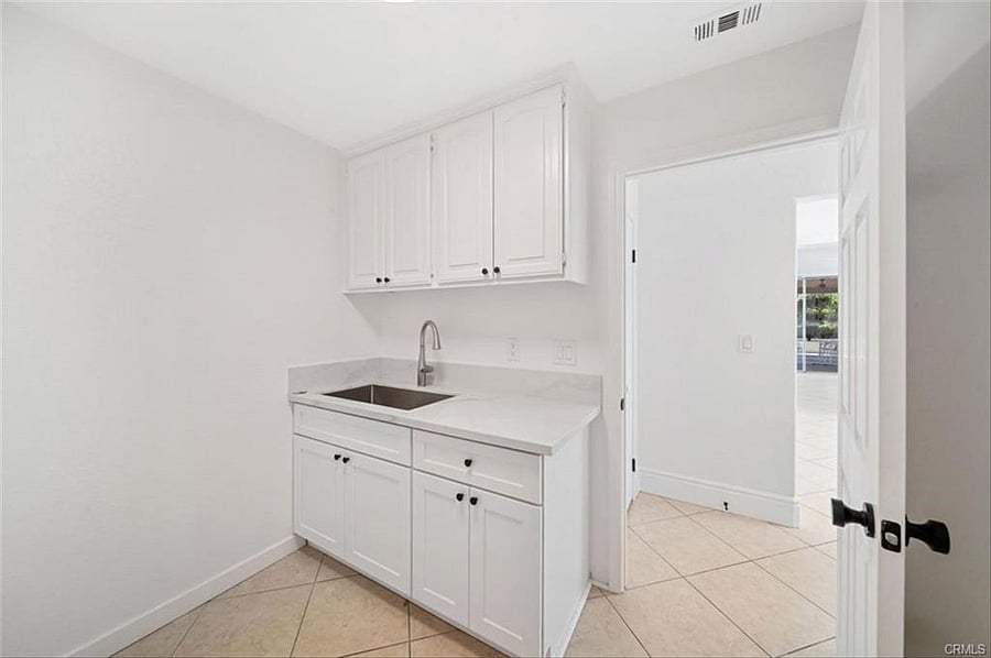 Furnished Finder property 897052_1 photo 11