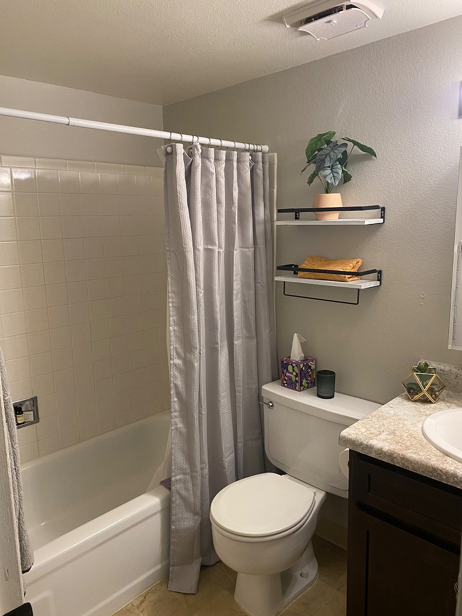 Full bath