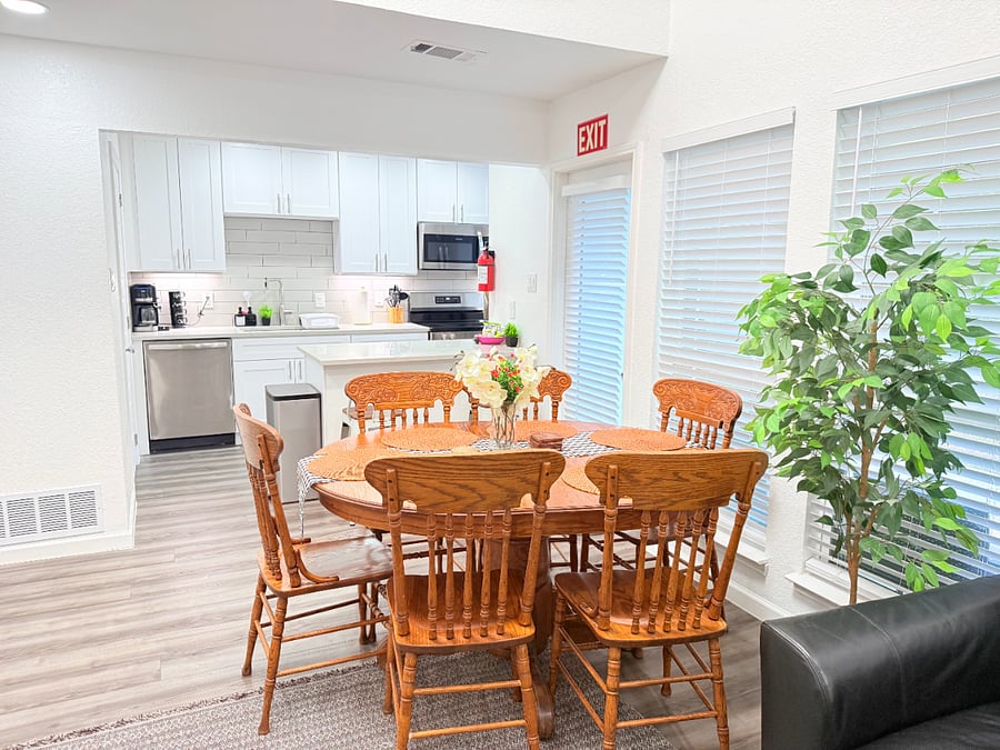 Furnished Finder property 897111_1 photo 3