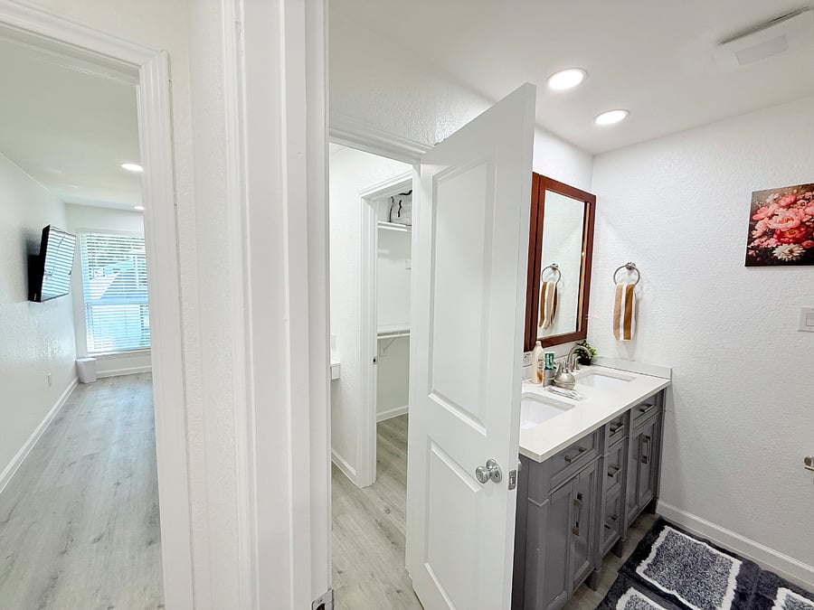 Furnished Finder property 897111_2 photo 13