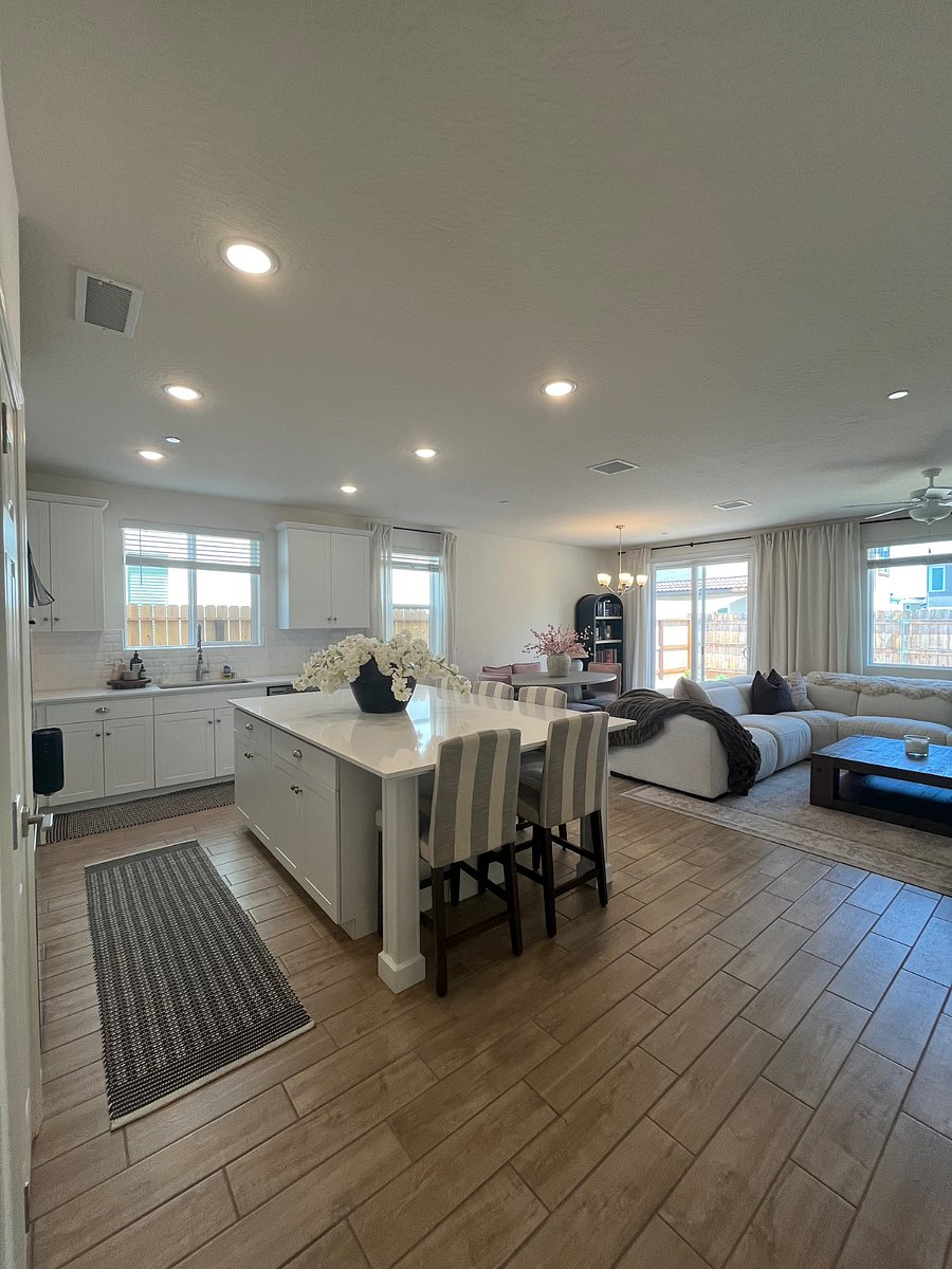 Furnished Finder property 897122_1 photo 3