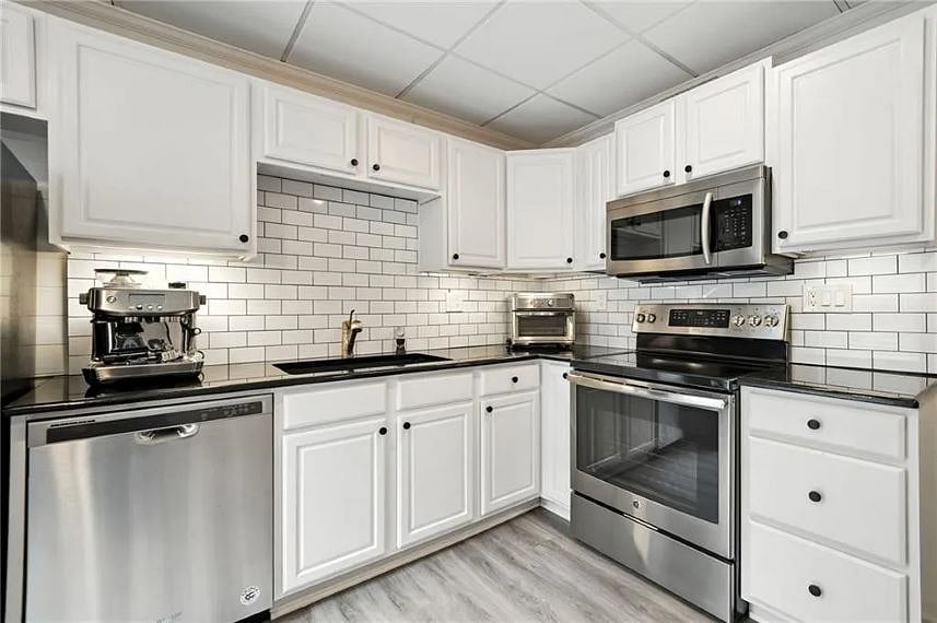 Furnished Finder property 897175_1 photo 6