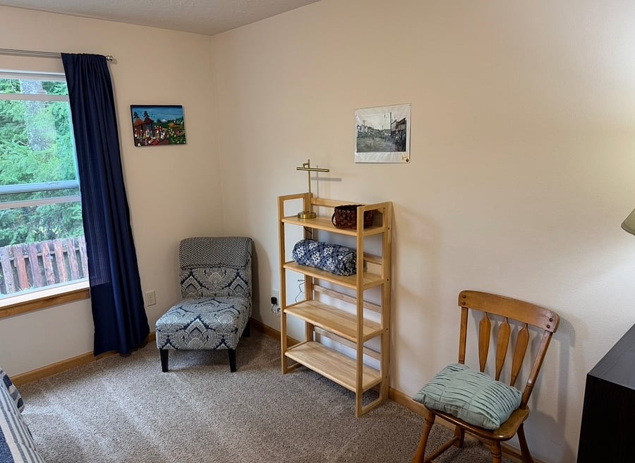 Master bedroom sitting area