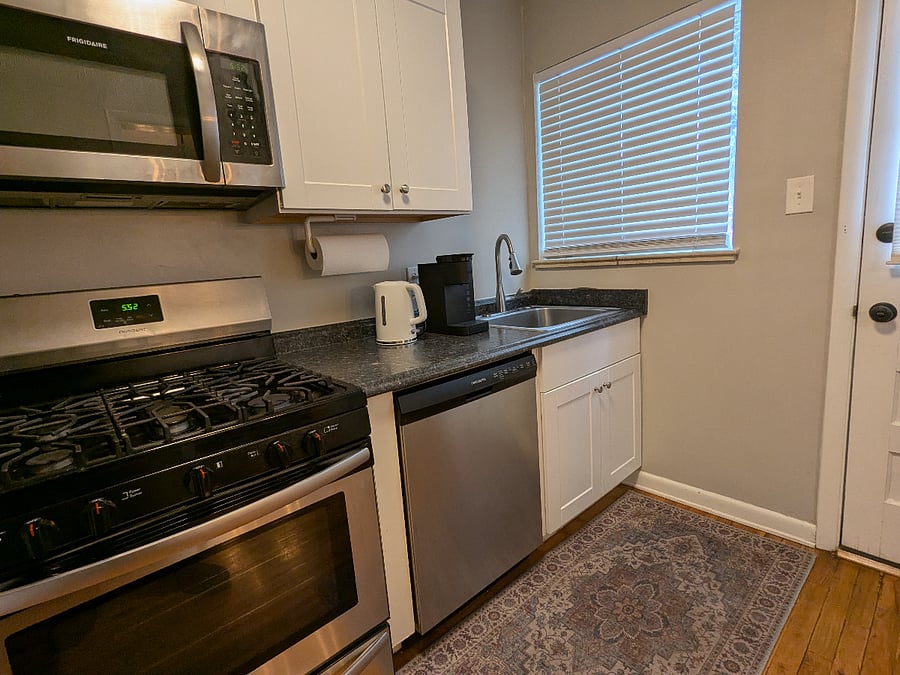 Furnished Finder property 897214_1 photo 16