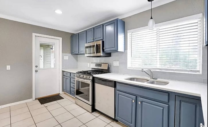 Furnished Finder property 897236_1 photo 6