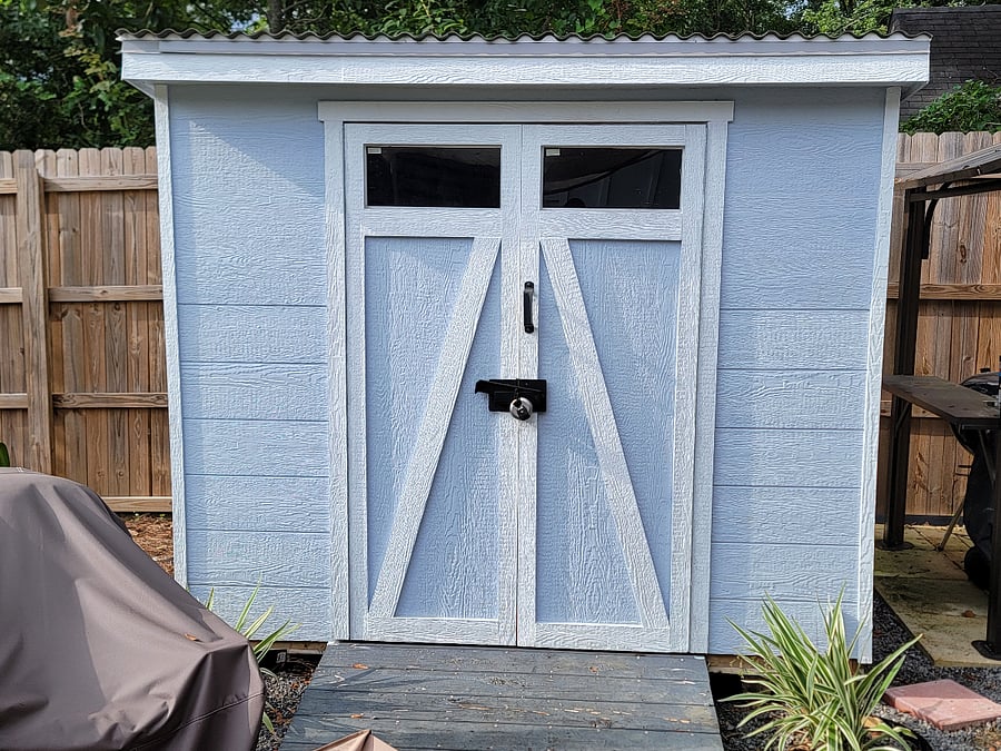 Shed (8' x 6') available for locked storage during your stay
*not climate controlled