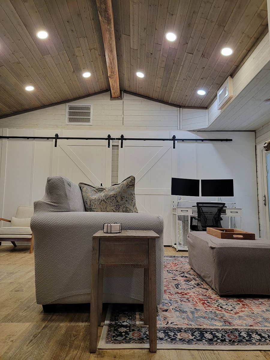 Vaulted ceiling with oak beam for open feel