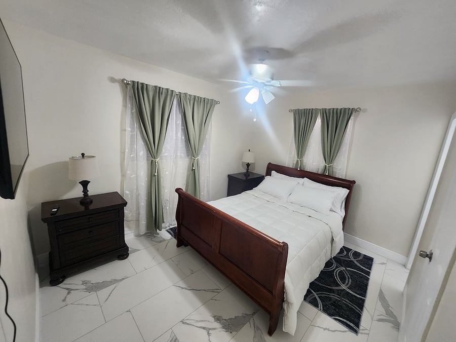 Furnished Finder property 897248_1 photo 3