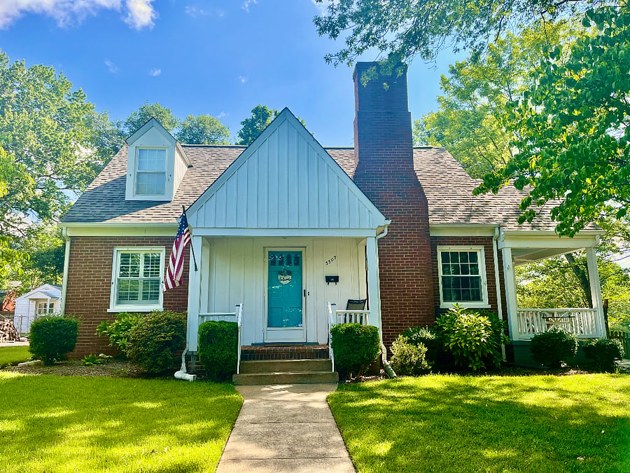 Our house is in a quiet neighborhood on a tree-lined street across from a public bus stop. There is a park down the street and grocery stores, restaurants and shopping nearby.