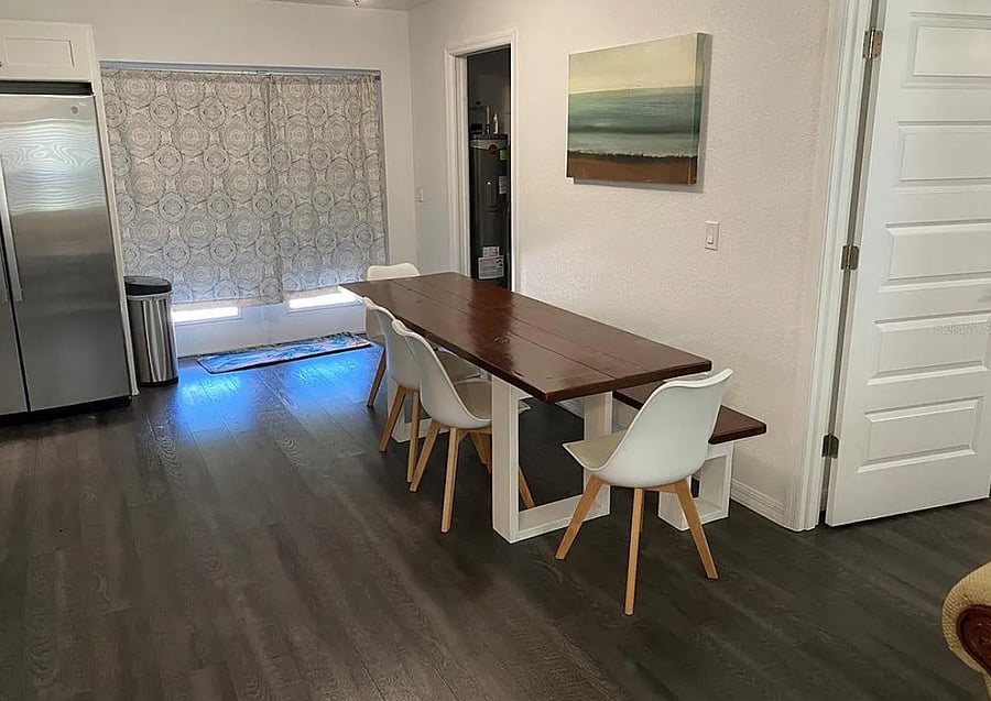 Dinning room table