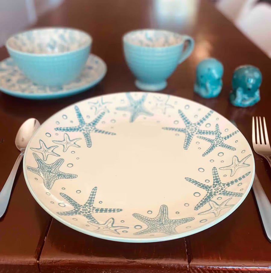 dinning dishes