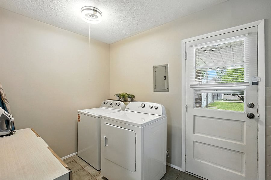 Furnished Finder property 897289_1 photo 9