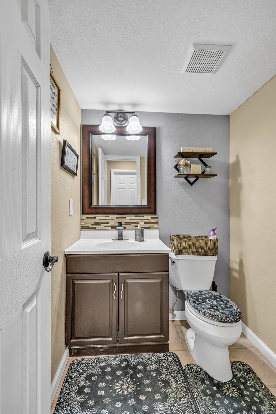 Furnished Finder property 897335_1 photo 13