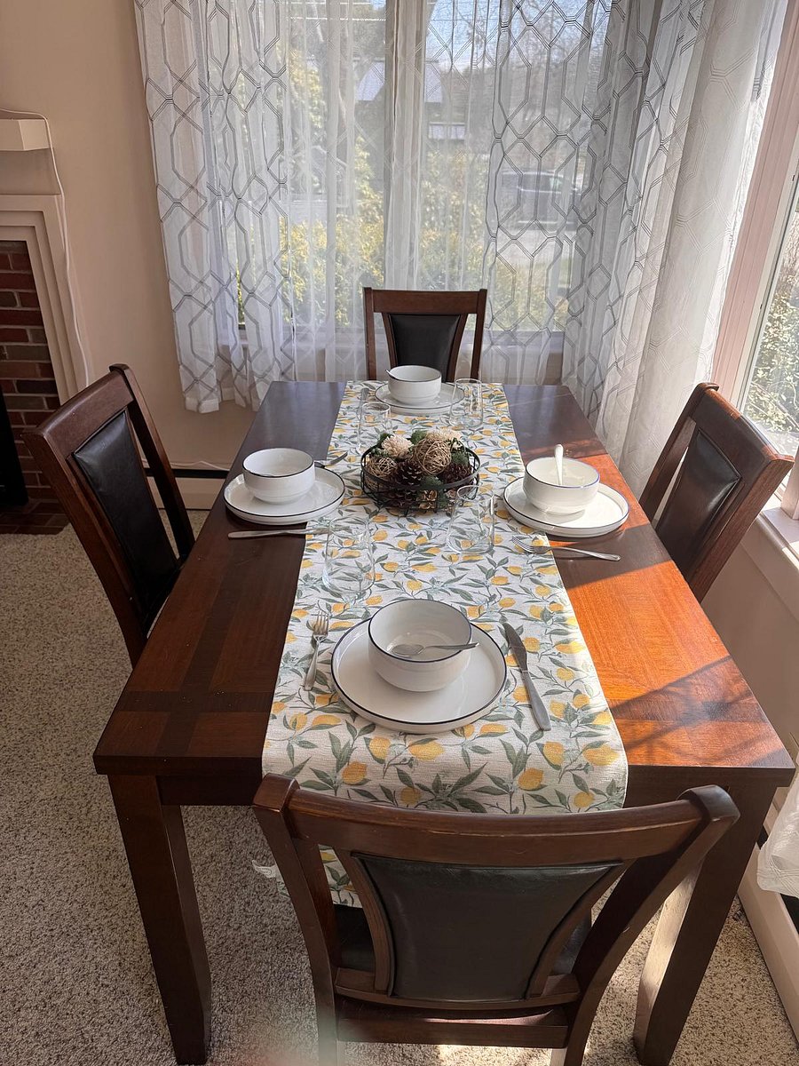 Enjoy this bright dining experience. Dinner is the perfect timing to catch the sunset surrounded by windows.