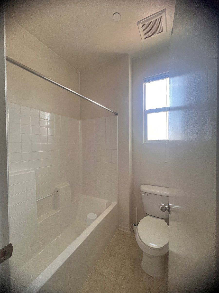 Furnished Finder property 897405_1 photo 3