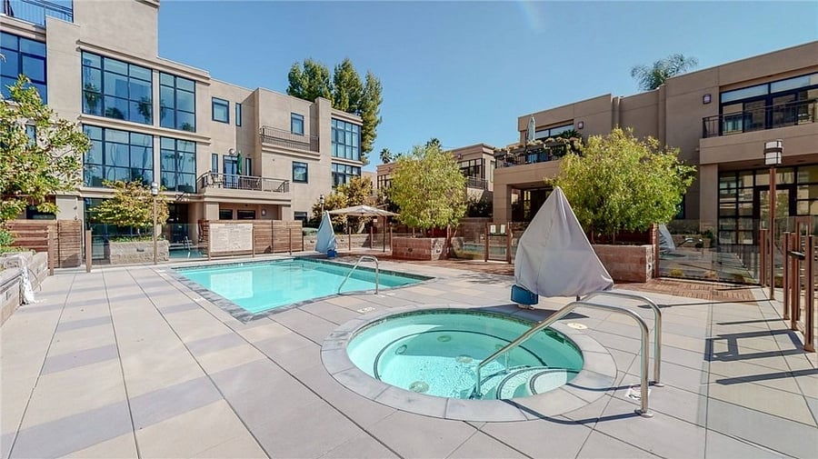 Furnished Finder property 897428_1 photo 20