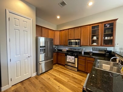 Furnished Finder property 897442_1 photo 2