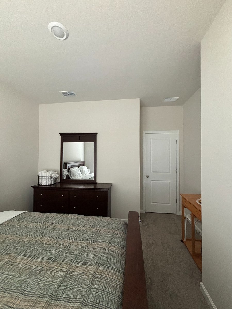 Furnished Finder property 897452_1 photo 3