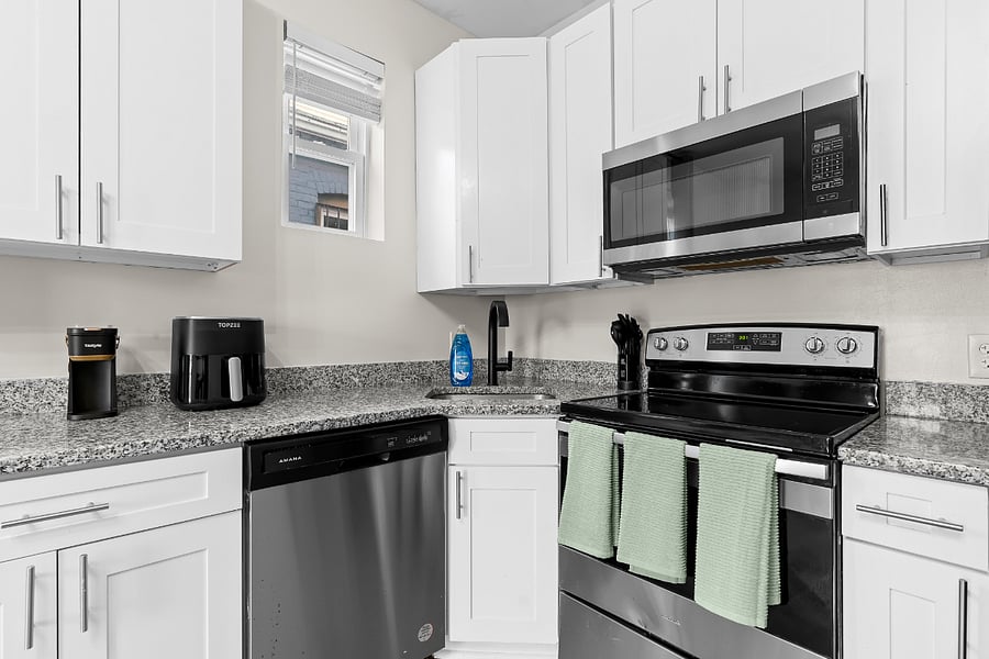 Furnished Finder property 897464_3 photo 6