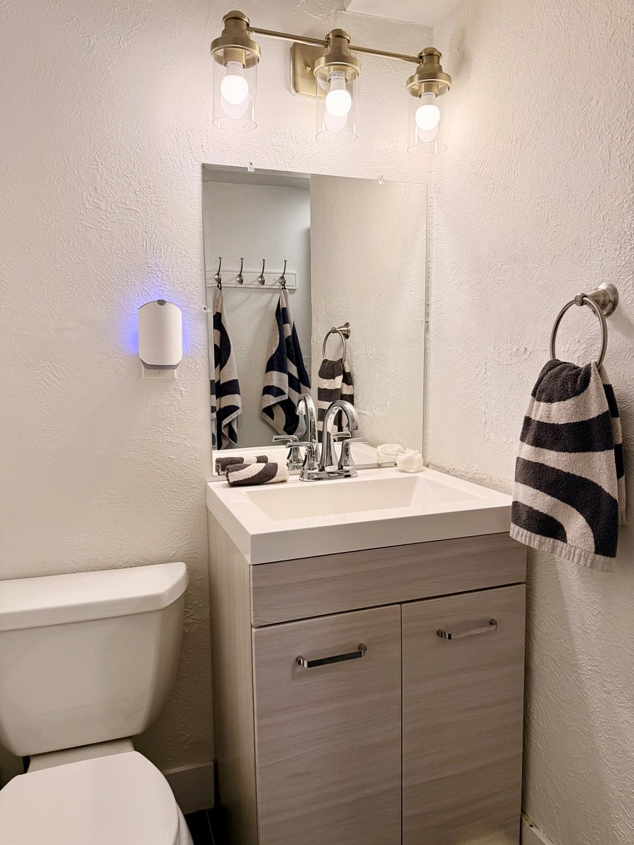 Furnished Finder property 897501_1 photo 24