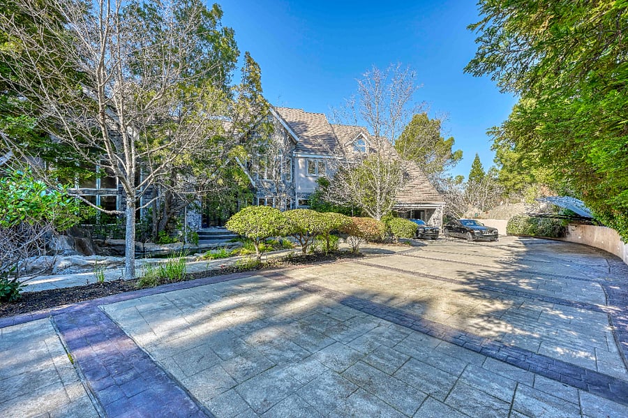 Furnished Finder property 897570_1 photo 90