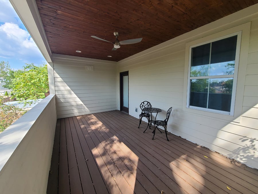 #1 Master Bedroom 44SF w/ private balcony