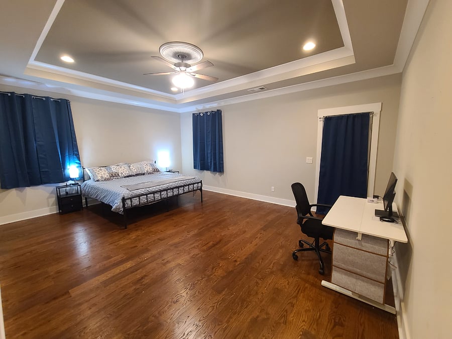 #1 Master Bedroom 44SF w/ private balcony