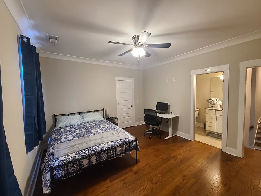 Room # 3 Upstairs front Private ensuite bath & walk in Closet