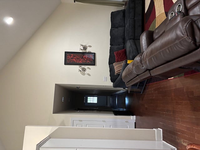 Furnished Finder property 897592_1 photo 9