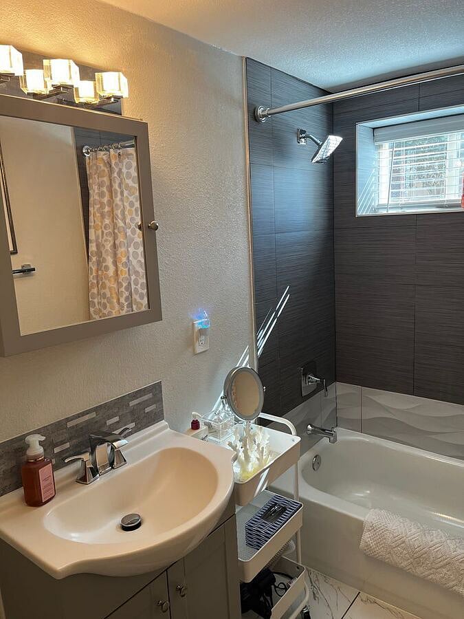 Furnished Finder property 897596_1 photo 27