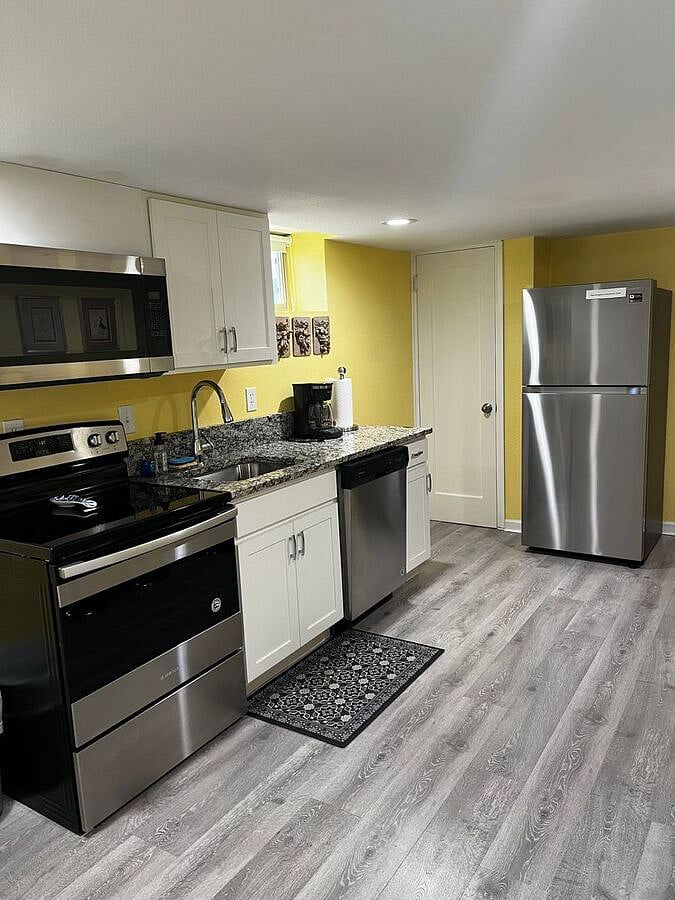 Furnished Finder property 897596_1 photo 20