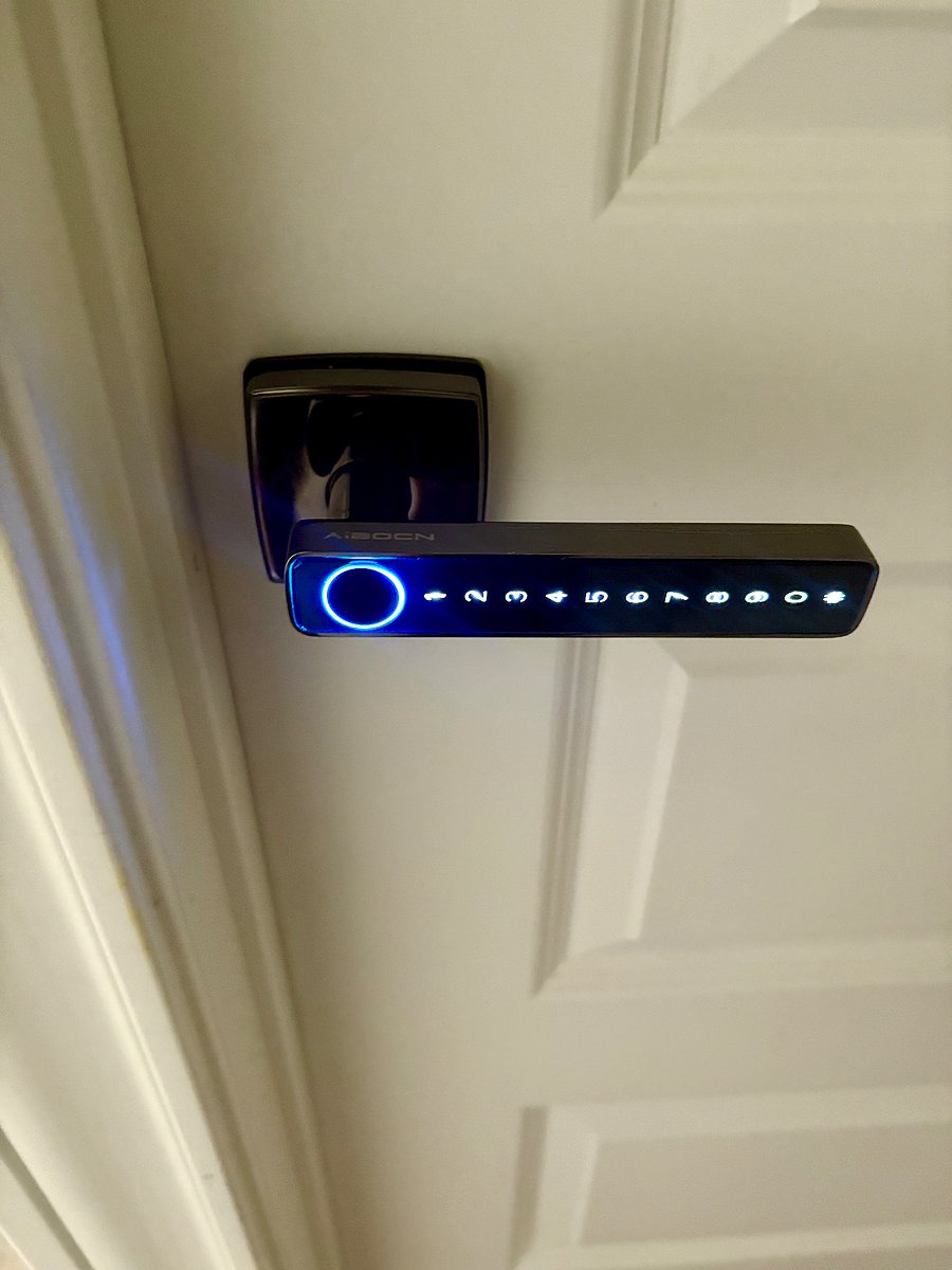 Personal fingerprint door lock