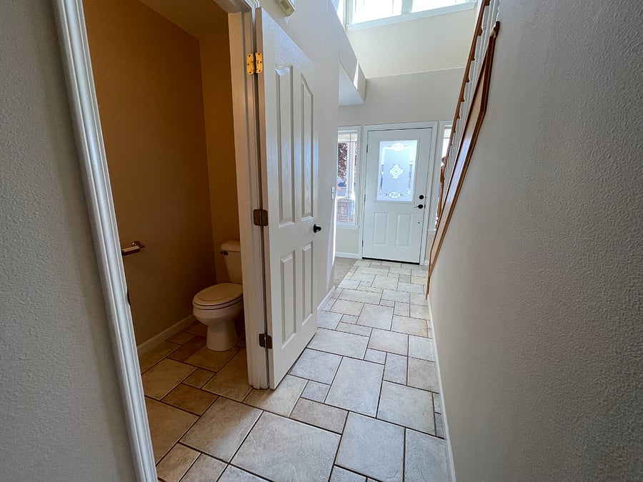 Hall half bathroom