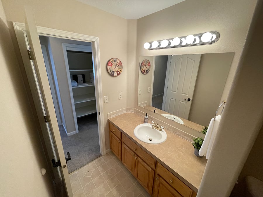 Upstairs bathroom