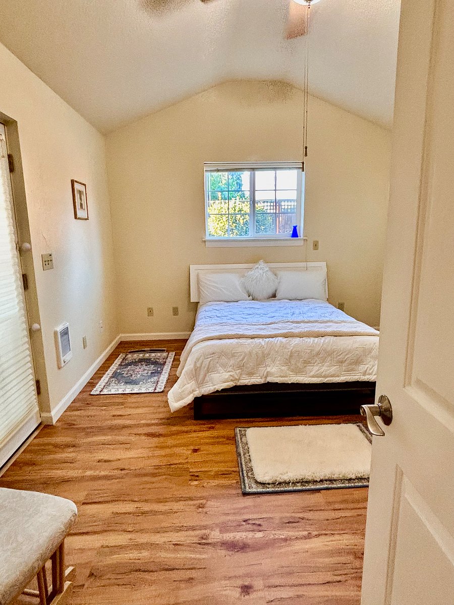 Furnished Finder property 897607_1 photo 9