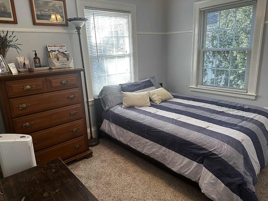 Bedroom 2 single closet
