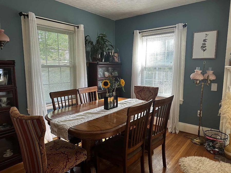 dining room, extendable table to seat  12,  flows into living space