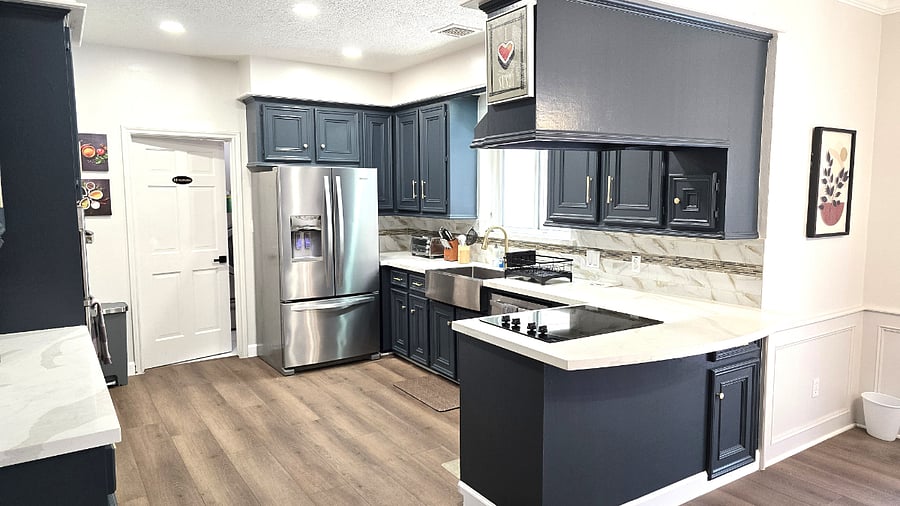 Beautiful and Spacious Kitchen
