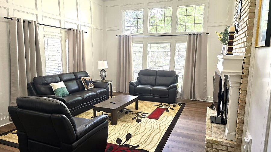 Huge Living Room with high Cathedral Ceiling