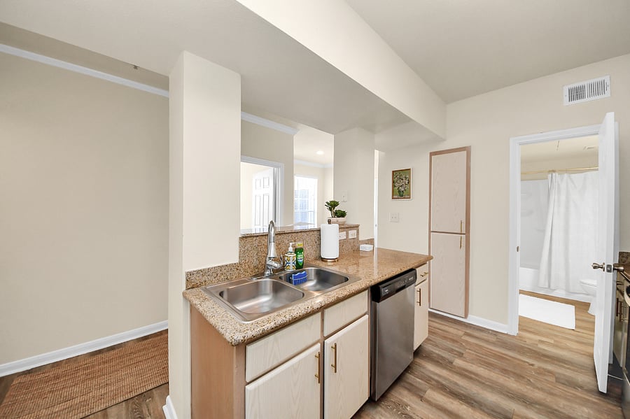 Furnished Finder property 897625_1 photo 9