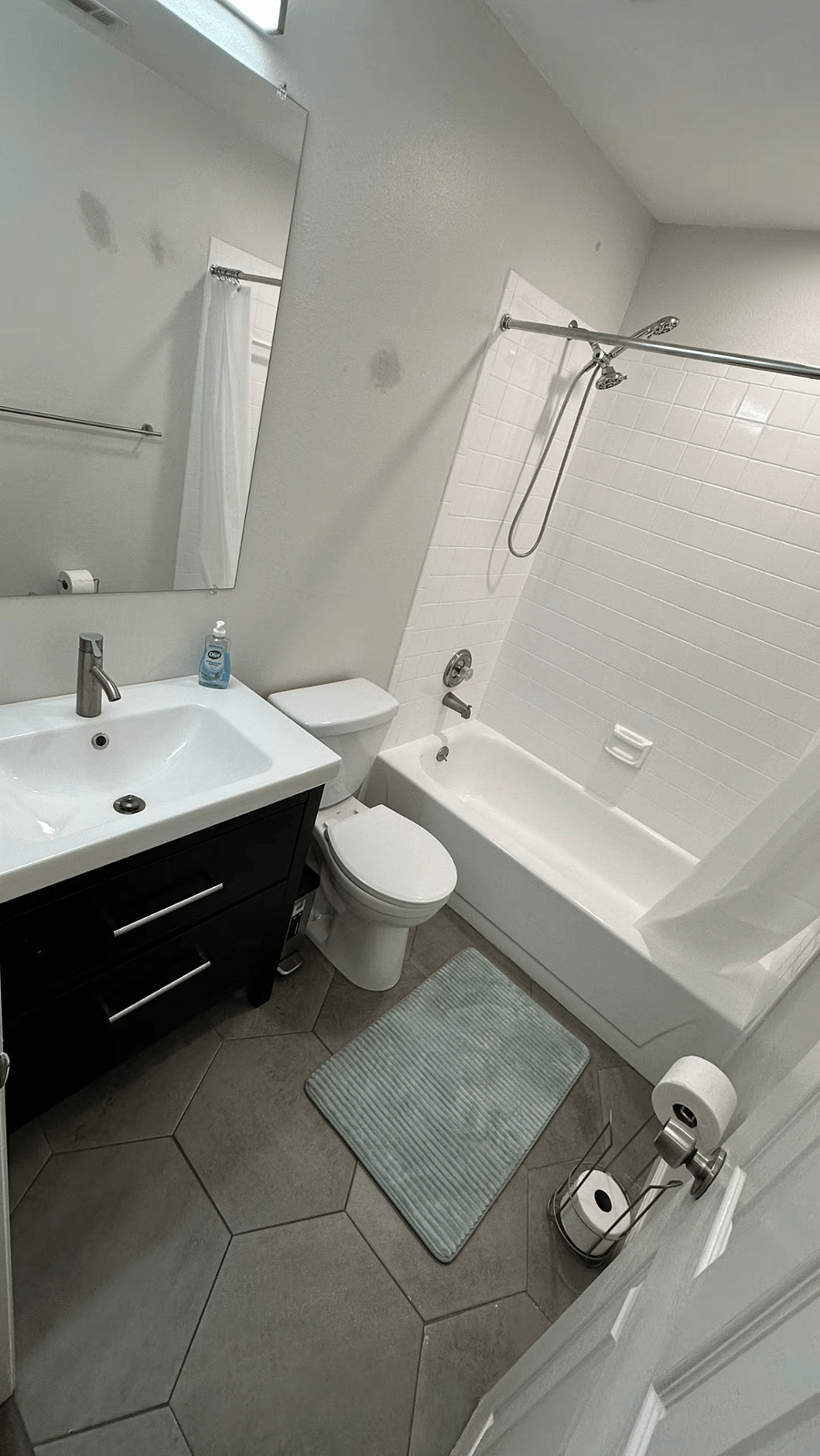 Furnished Finder property 897638_1 photo 20