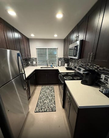 Furnished Finder property 897656_1 photo 4