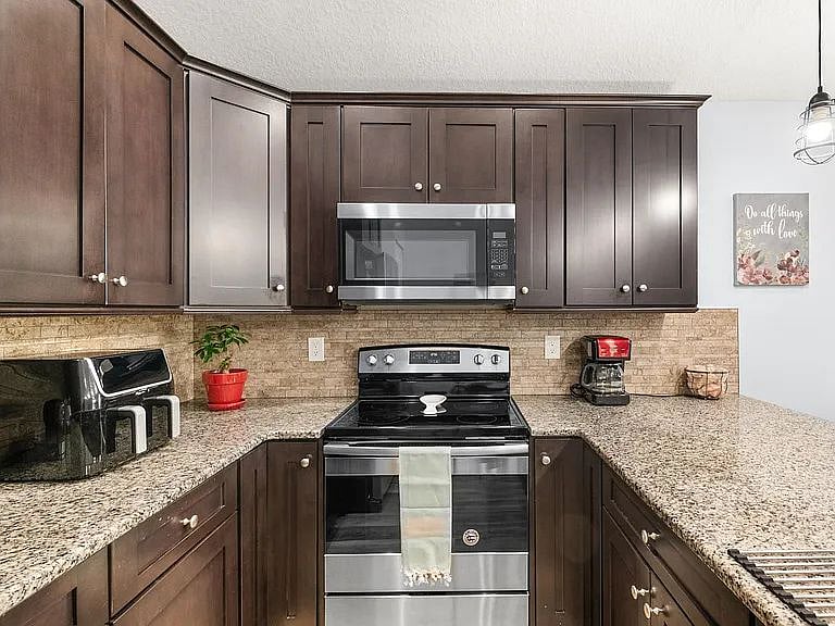 Furnished Finder property 897694_1 photo 8