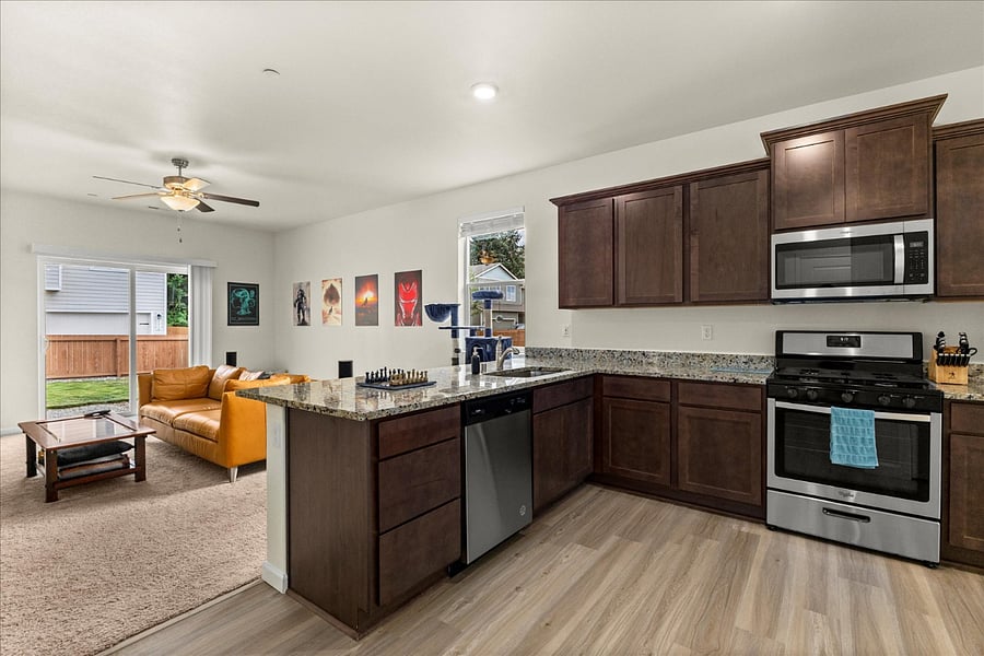 Furnished Finder property 897719_1 photo 14