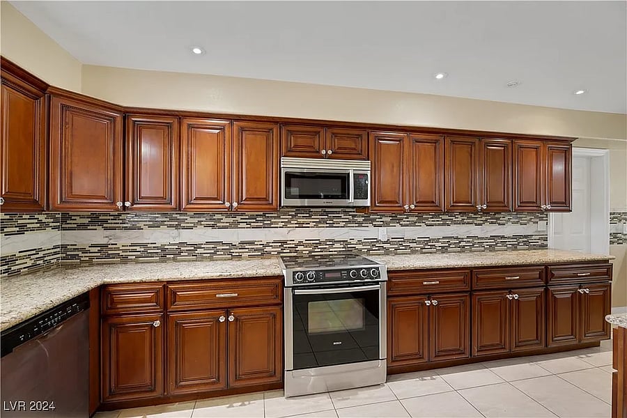Furnished Finder property 897762_1 photo 14