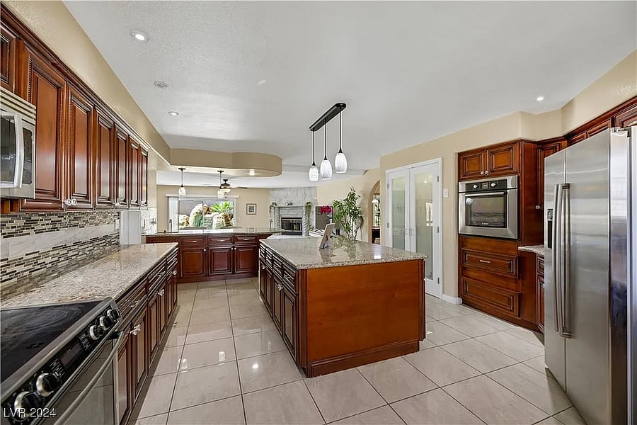 Furnished Finder property 897762_1 photo 17